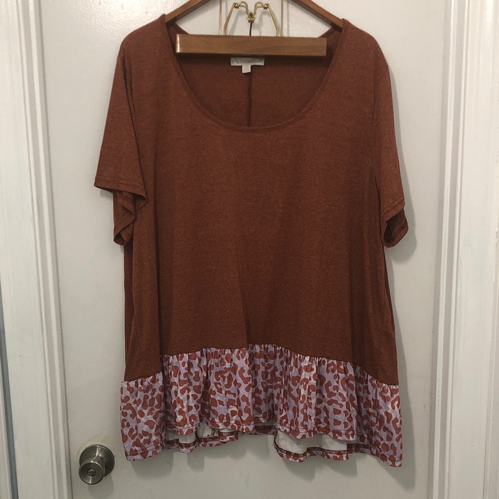 Suzanne Betro Rust Short Sleeve Top with Leopard Print Hem